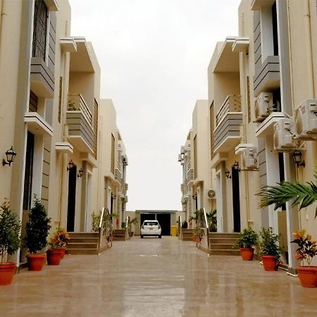 Zifan Hotel&Suites Karáčí Exteriér fotografie