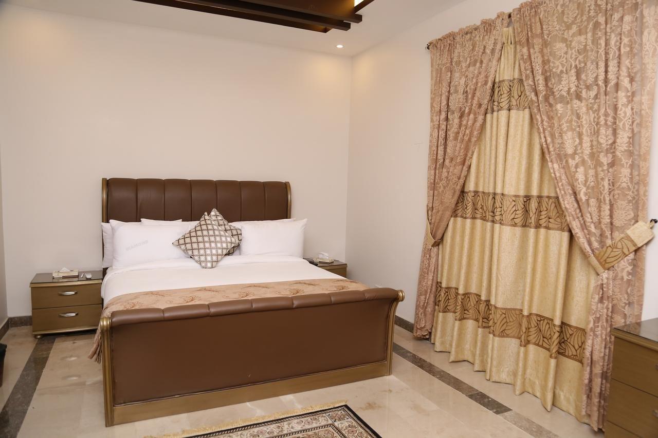 Zifan Hotel&Suites Karáčí Exteriér fotografie