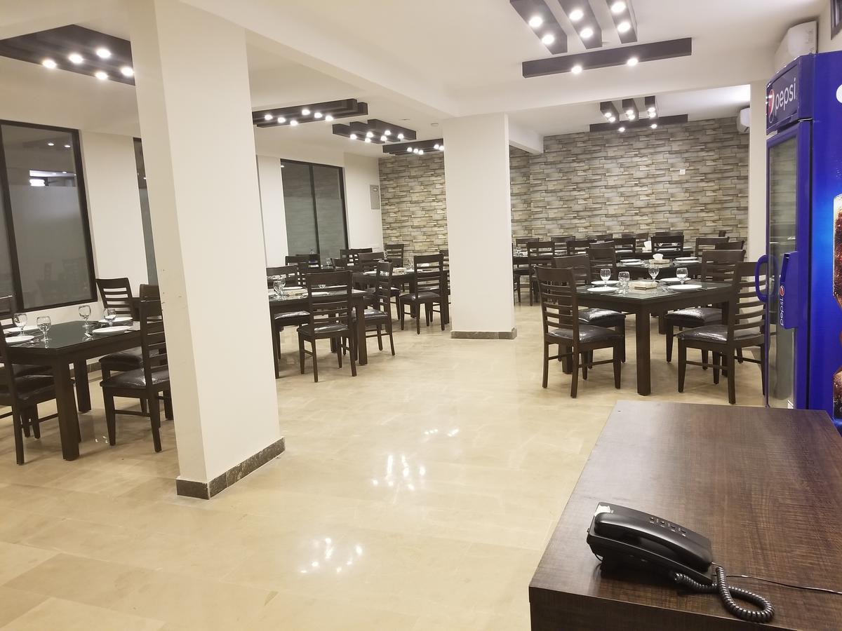 Zifan Hotel&Suites Karáčí Exteriér fotografie